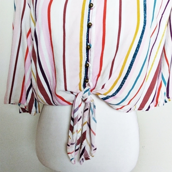 Urban Romantics Cropped Striped Tie Front Blouse - Picture 7 of 10
